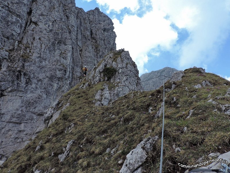 49 Ferrata MAURIZIO Anticima est Monte Alben.JPG -           